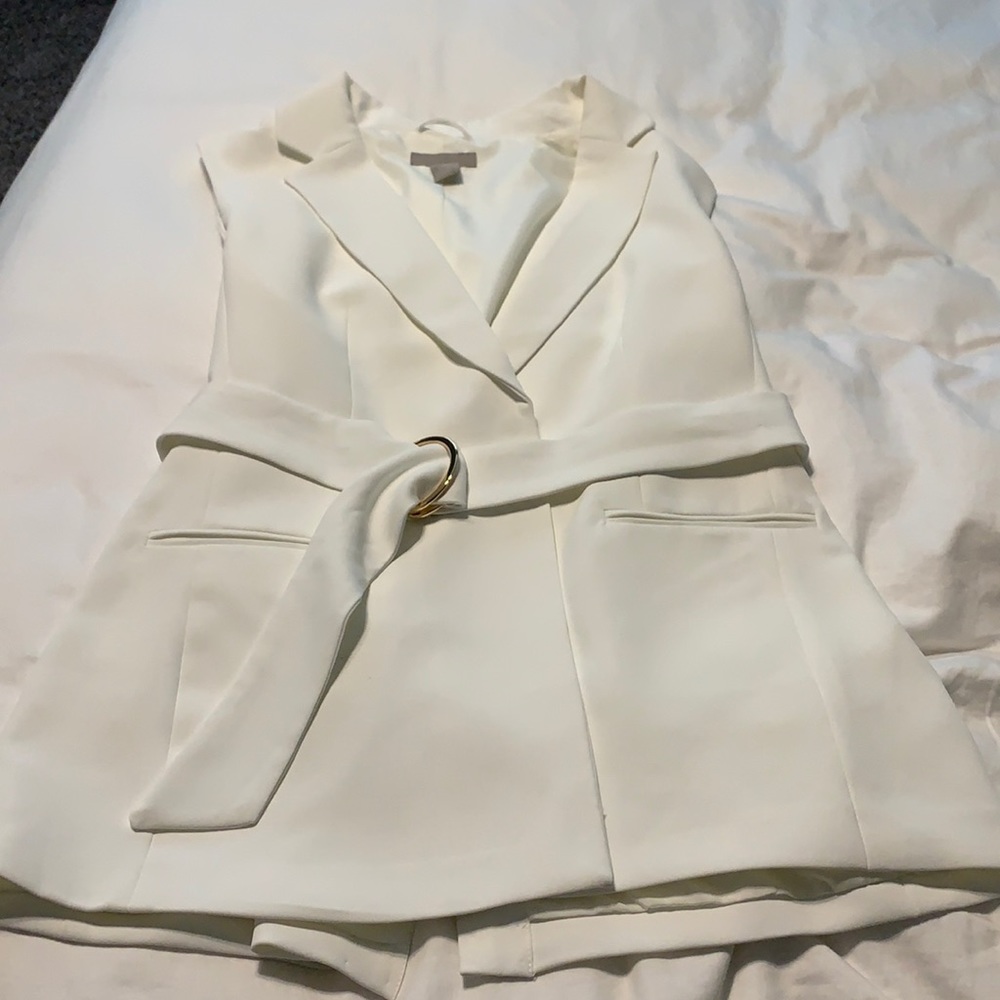 H&M Cream Sleeveless Blazer Vest with Belt